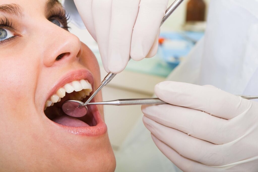Dental implants in Thailand