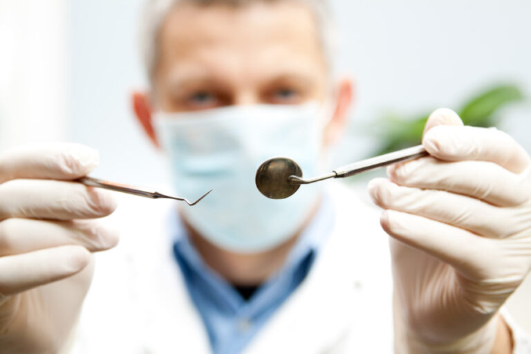 afford-dental-implant-treatment-in-sydney_orig